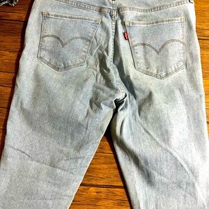 Levi’s skinny jeans